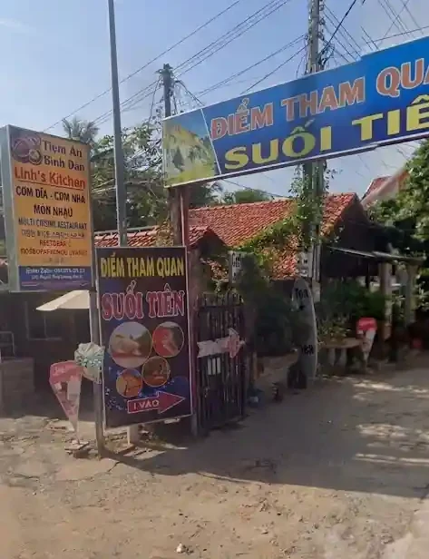 Entrance to Fairy Stream Mui Ne